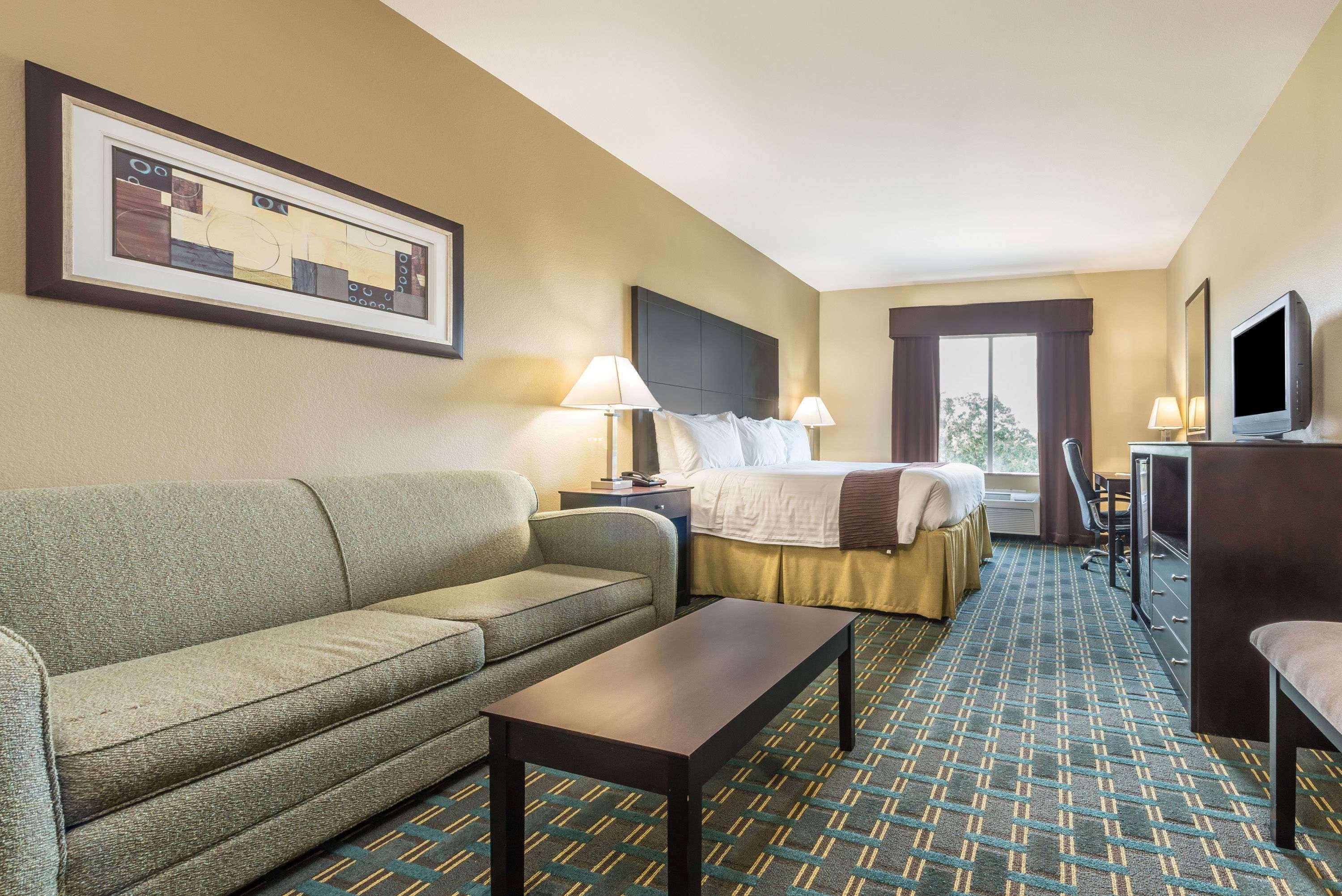 Days Inn & Suites By Wyndham Mineral Wells Zewnętrze zdjęcie