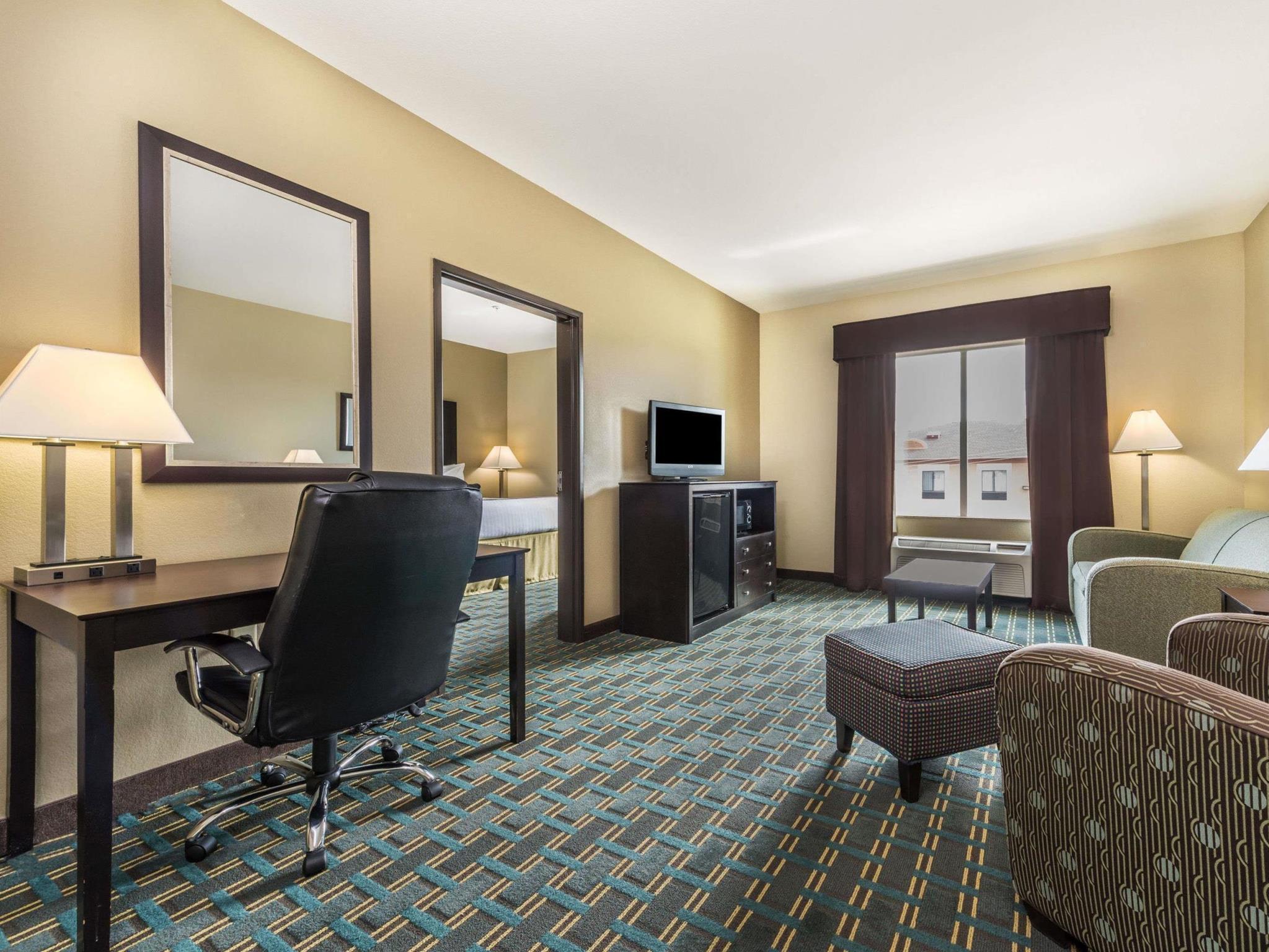 Days Inn & Suites By Wyndham Mineral Wells Zewnętrze zdjęcie