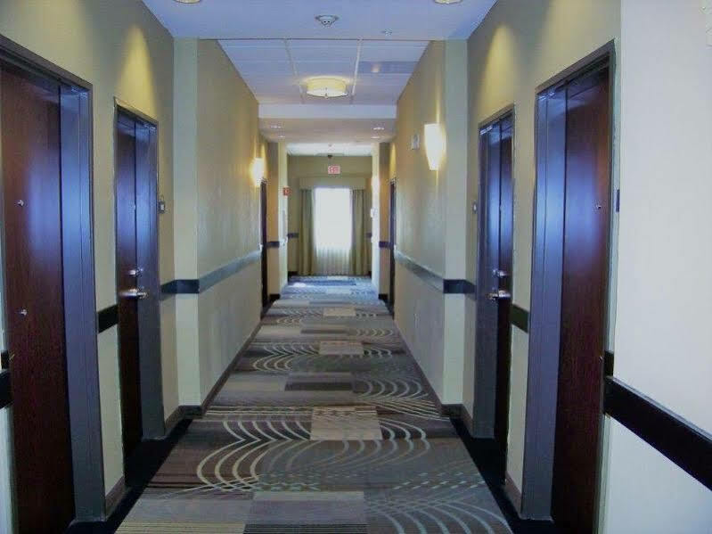 Days Inn & Suites By Wyndham Mineral Wells Zewnętrze zdjęcie